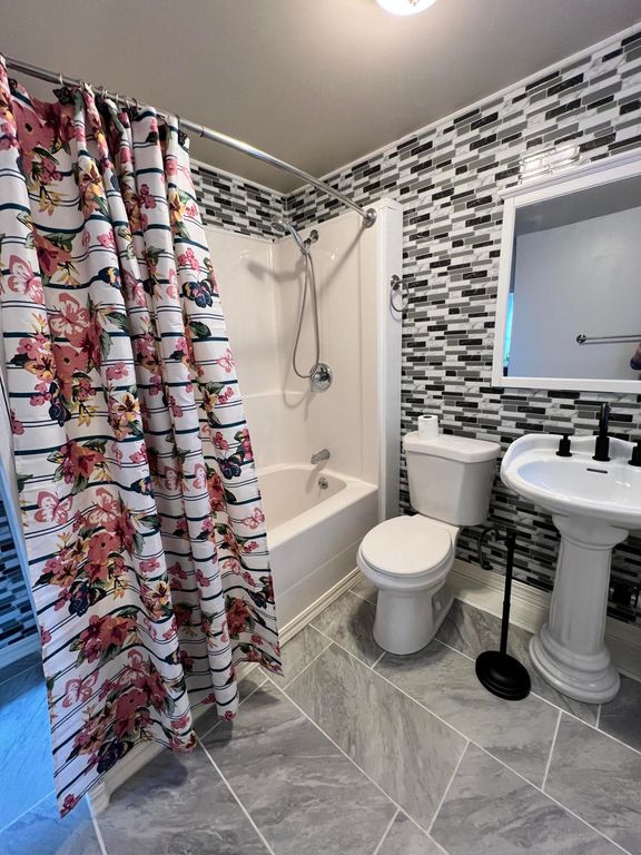 508 DAWSON ST, Wolf Point, MT 59201 photo 13