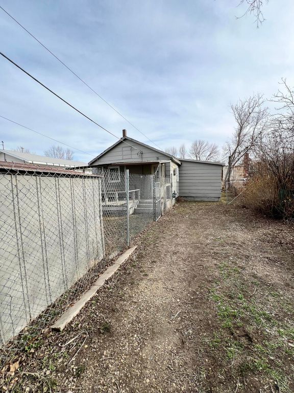 508 DAWSON ST, Wolf Point, MT 59201 photo 22