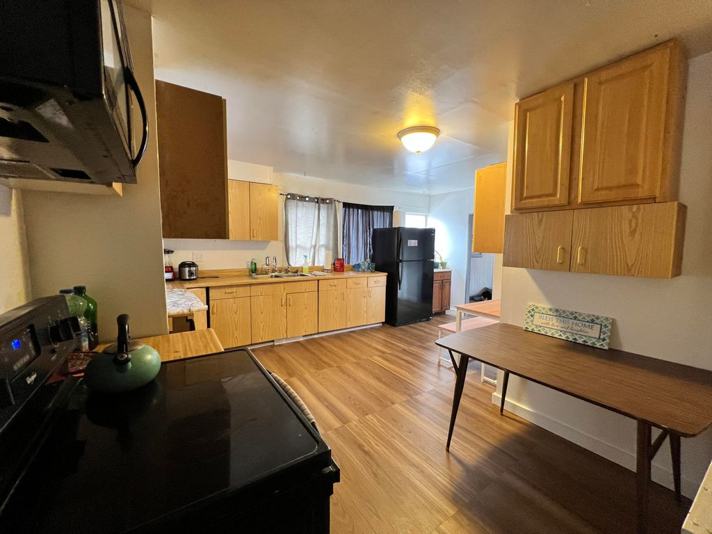 508 DAWSON ST, Wolf Point, MT 59201 photo 7