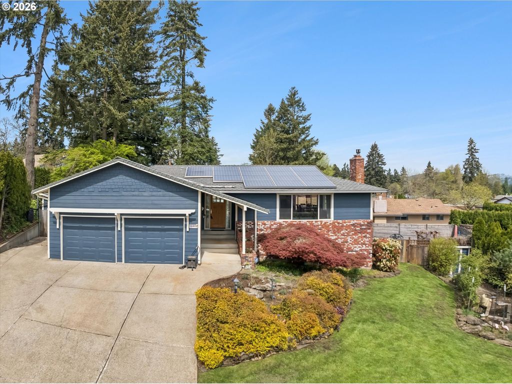 7135 MONTE VERDE Dr, Gladstone, OR 97027