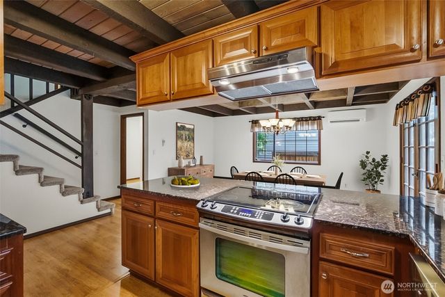 16719 1st Avenue SE, Bothell, WA 98012