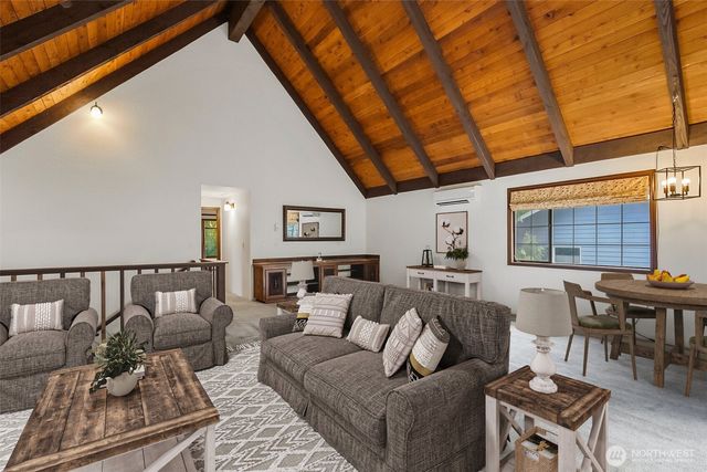 16719 1st Avenue SE, Bothell, WA 98012