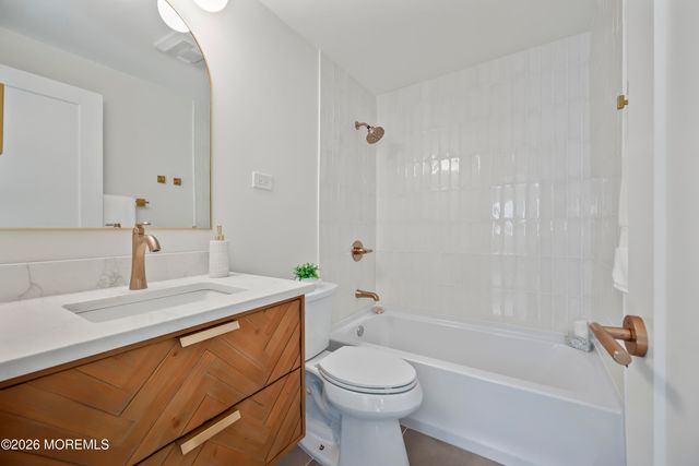 24 Willis Avenue, Keansburg, NJ 07734