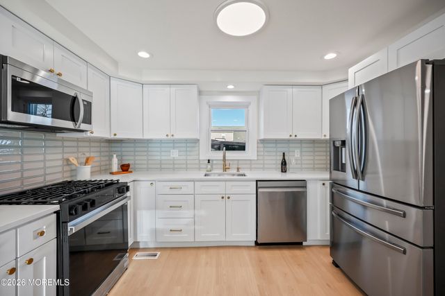 24 Willis Avenue, Keansburg, NJ 07734