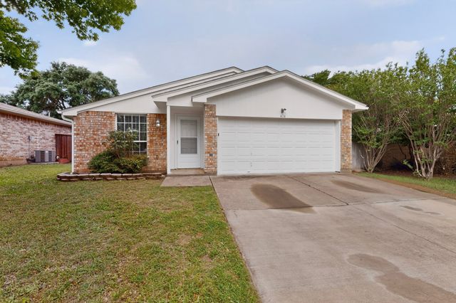414 Blueberry Hill Lane, Mansfield, TX 76063