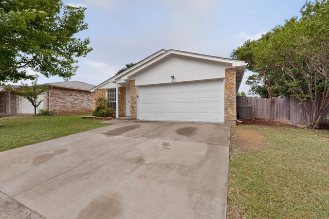 414 Blueberry Hill Lane, Mansfield, TX 76063