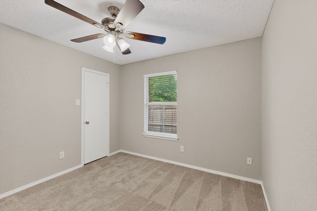 414 Blueberry Hill Lane, Mansfield, TX 76063
