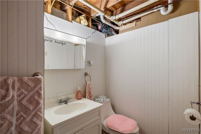 1021 97th Street, Niagara Falls, NY 14304