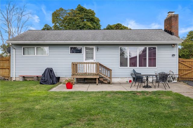 1021 97th Street, Niagara Falls, NY 14304