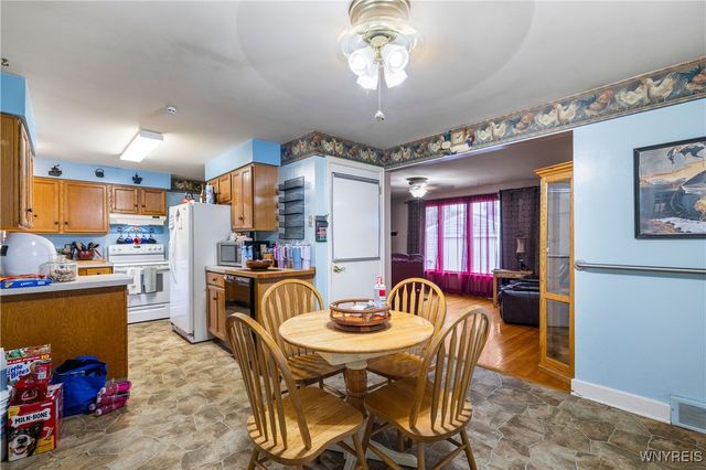 1021 97th Street, Niagara Falls, NY 14304