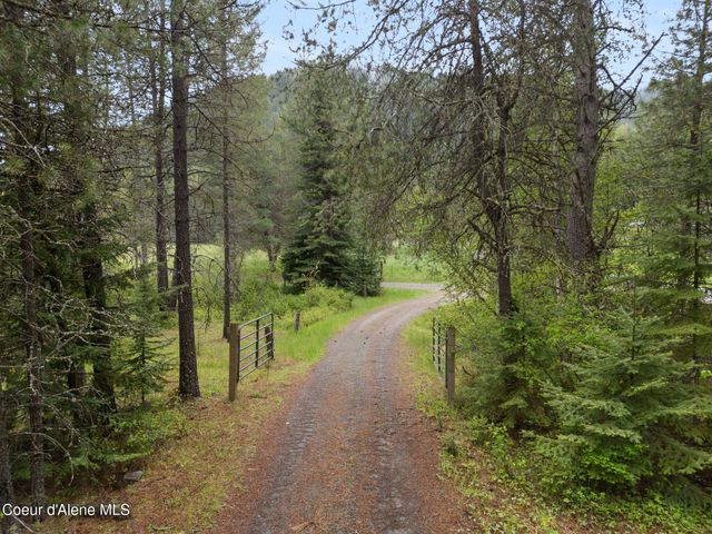 351 W Branch Rd, Priest River, ID 83856