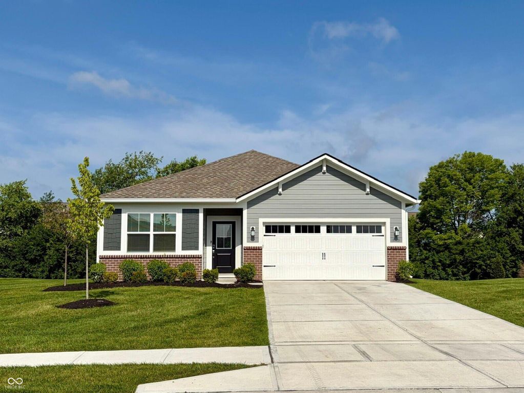 6226 Redwood Drive, Mccordsville, IN 46055