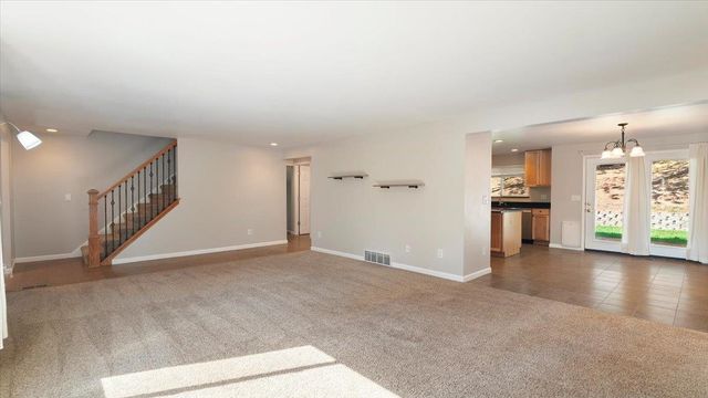 15307 N Cincinnati Dr, Spokane, WA 99208