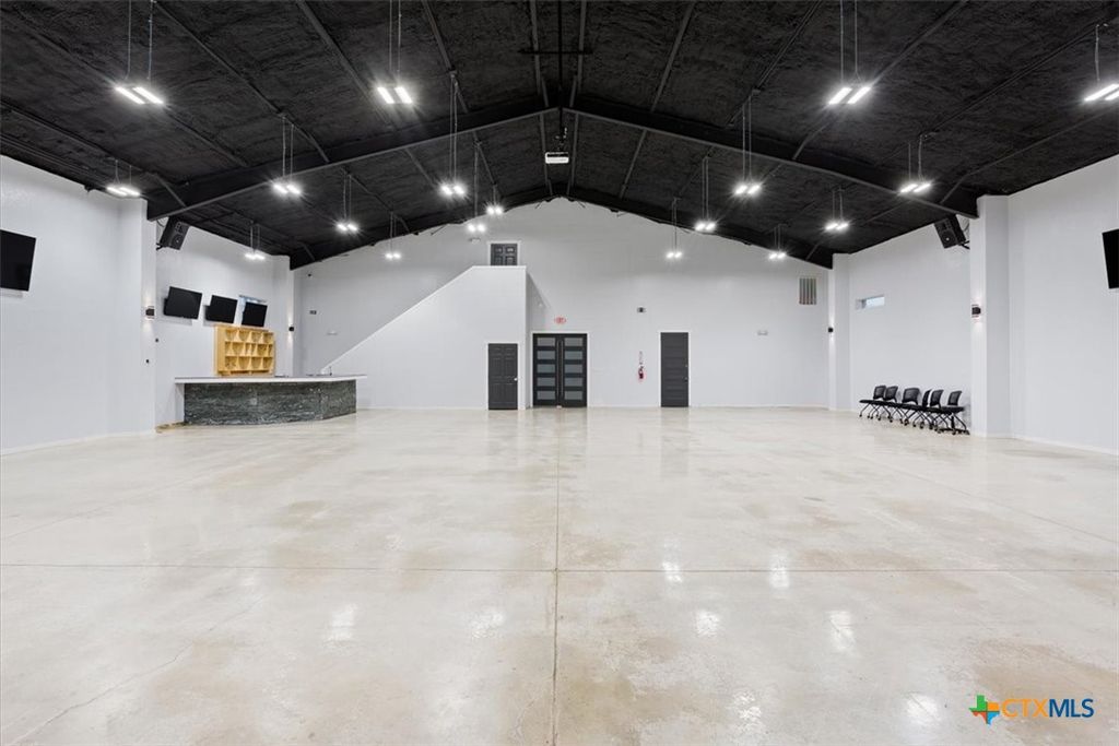 501 N 38th Street, Killeen, TX 76543