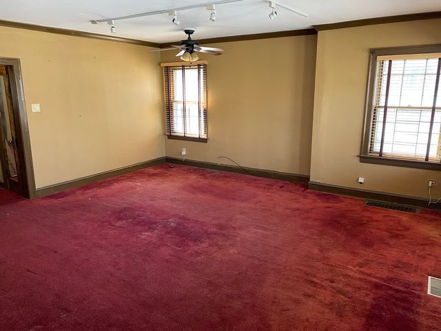 1225 E 71st Place, Chicago, IL 60619