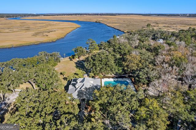 218 Blue Heron Trail, Waverly, GA 31565