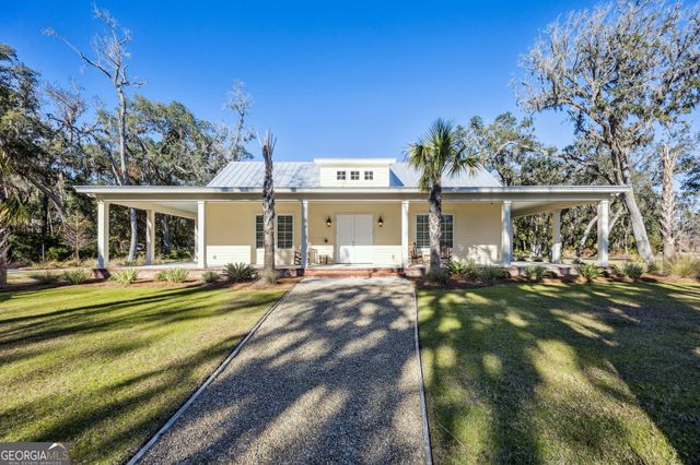 218 Blue Heron Trail, Waverly, GA 31565