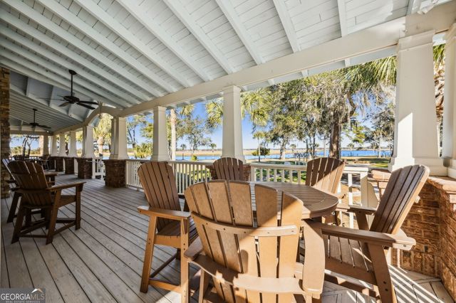 218 Blue Heron Trail, Waverly, GA 31565