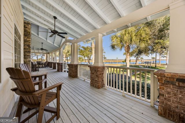 218 Blue Heron Trail, Waverly, GA 31565