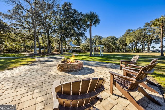 218 Blue Heron Trail, Waverly, GA 31565