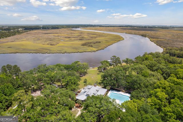 218 Blue Heron Trail, Waverly, GA 31565