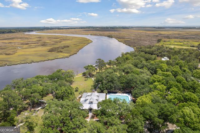 218 Blue Heron Trail, Waverly, GA 31565