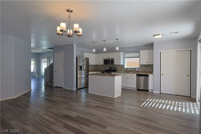 6113 Crystal Talon Street, Las Vegas, NV 89130