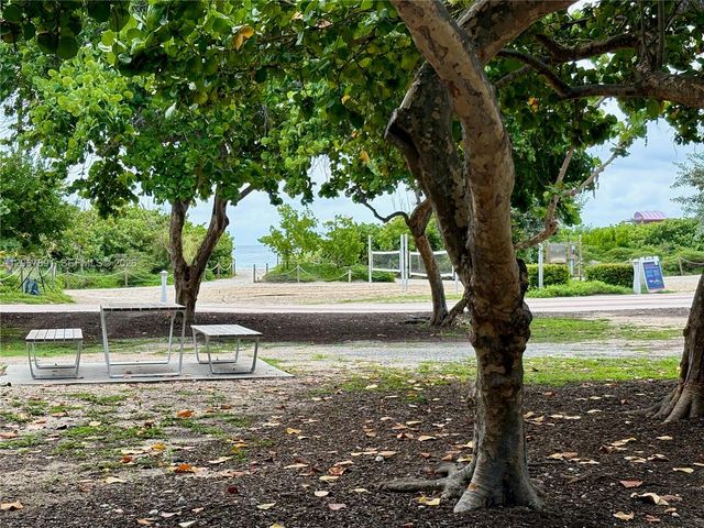 8000 Harding Avenue 7E, Miami Beach, FL 33141