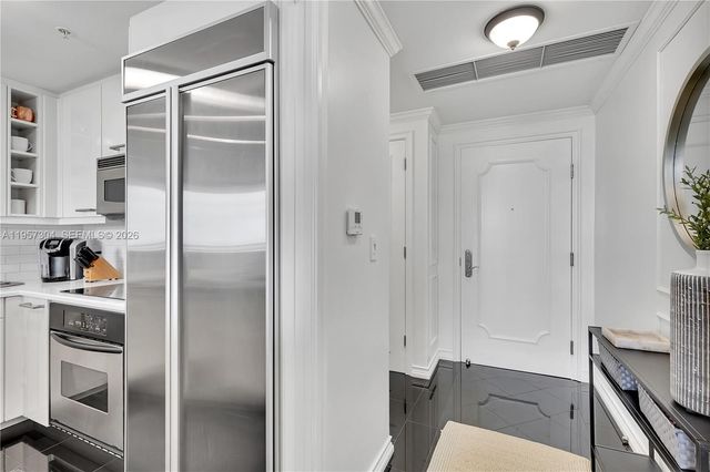 3350 SW 27 AV 2104, Coconut Grove, FL 33133