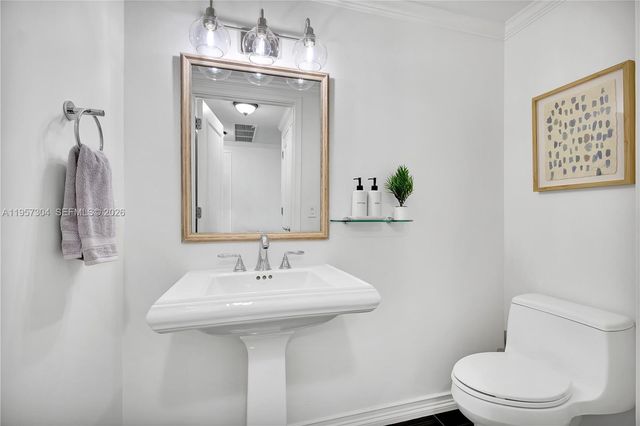 3350 SW 27 AV 2104, Coconut Grove, FL 33133