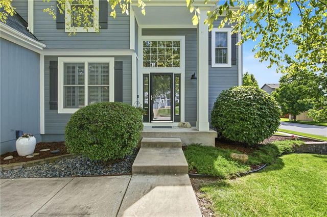 879 S Jaide Lane, Olathe, KS 66061