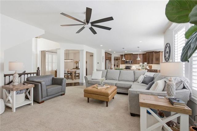 879 S Jaide Lane, Olathe, KS 66061