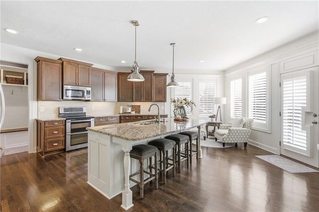 879 S Jaide Lane, Olathe, KS 66061