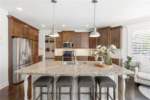 879 S Jaide Lane, Olathe, KS 66061