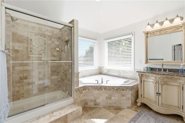 879 S Jaide Lane, Olathe, KS 66061