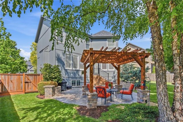 879 S Jaide Lane, Olathe, KS 66061
