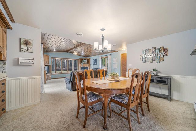 818 Huron AVENUE, Oostburg, WI 53070