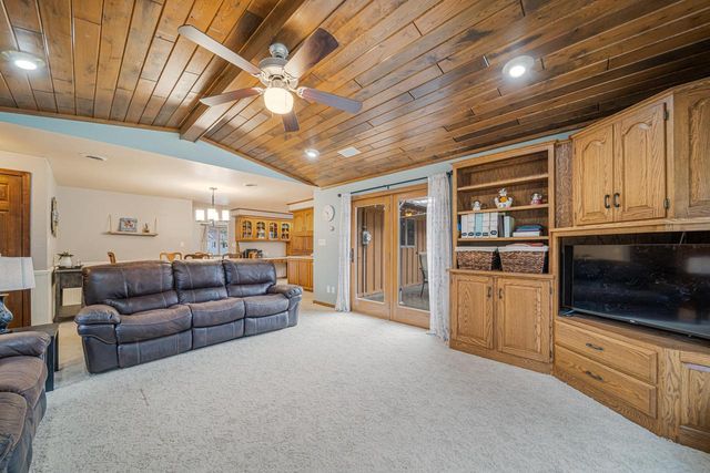 818 Huron AVENUE, Oostburg, WI 53070