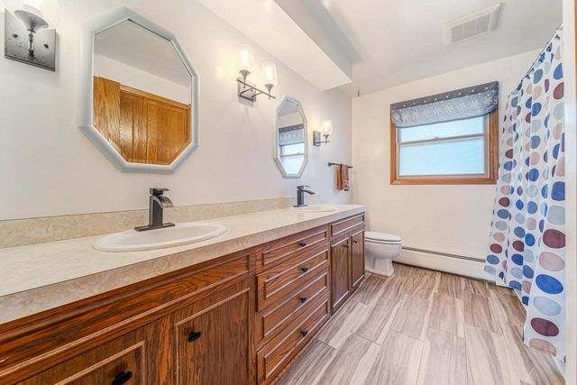 818 Huron AVENUE, Oostburg, WI 53070