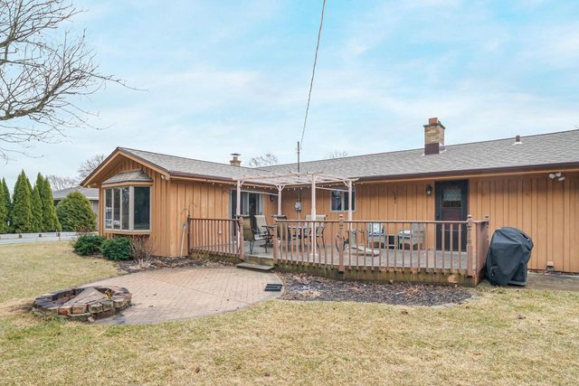 818 Huron AVENUE, Oostburg, WI 53070