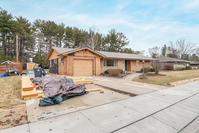 818 Huron AVENUE, Oostburg, WI 53070