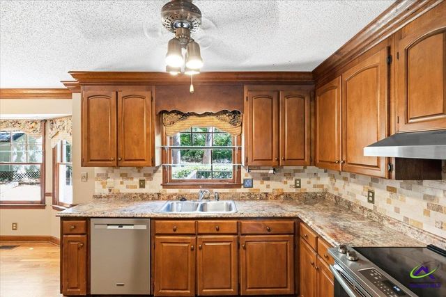 1301 Craddock Way, Macon, GA 31210