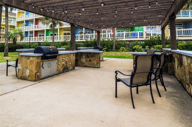 7820 Seawall Boulevard 327, Galveston, TX 77551