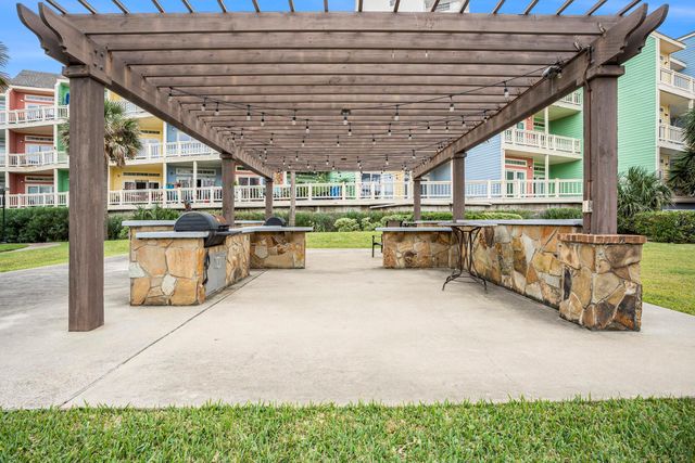 7820 Seawall Boulevard 327, Galveston, TX 77551