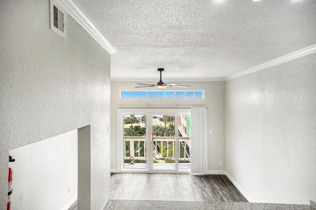 7820 Seawall Boulevard 327, Galveston, TX 77551