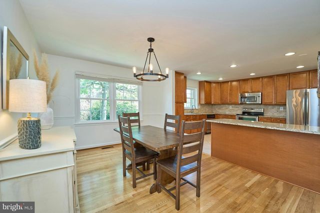 3153 FAIRBURY LN, Fairfax, VA 22031