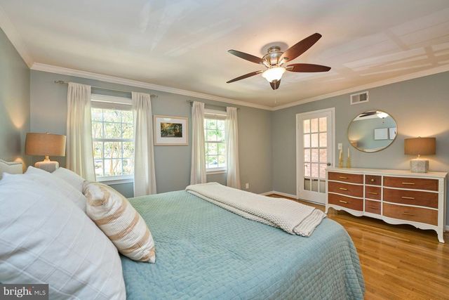 3153 FAIRBURY LN, Fairfax, VA 22031