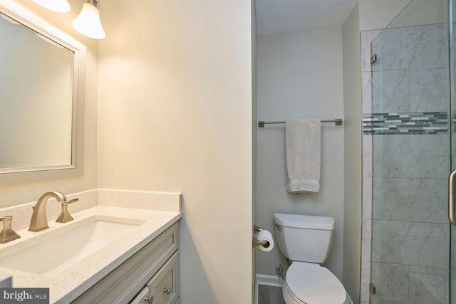 3153 FAIRBURY LN, Fairfax, VA 22031