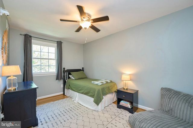 3153 FAIRBURY LN, Fairfax, VA 22031