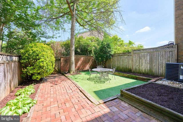 3153 FAIRBURY LN, Fairfax, VA 22031